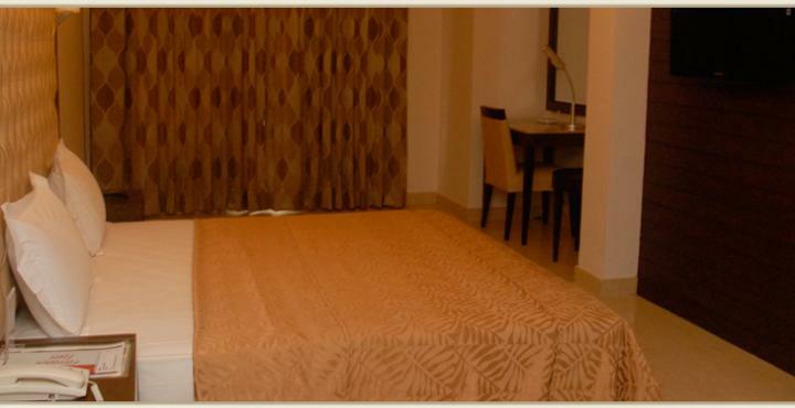 Metropolis Tourist Home New Delhi Exterior photo