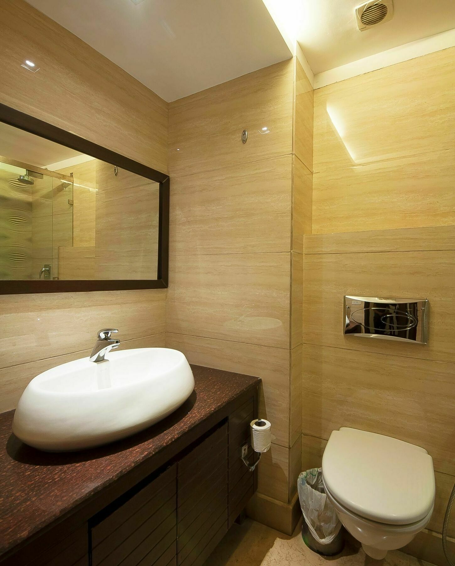 Metropolis Tourist Home New Delhi Exterior photo